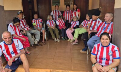 PJC: Pasión futbolera en el Hogar de Ancianos apoya a la Albirroja