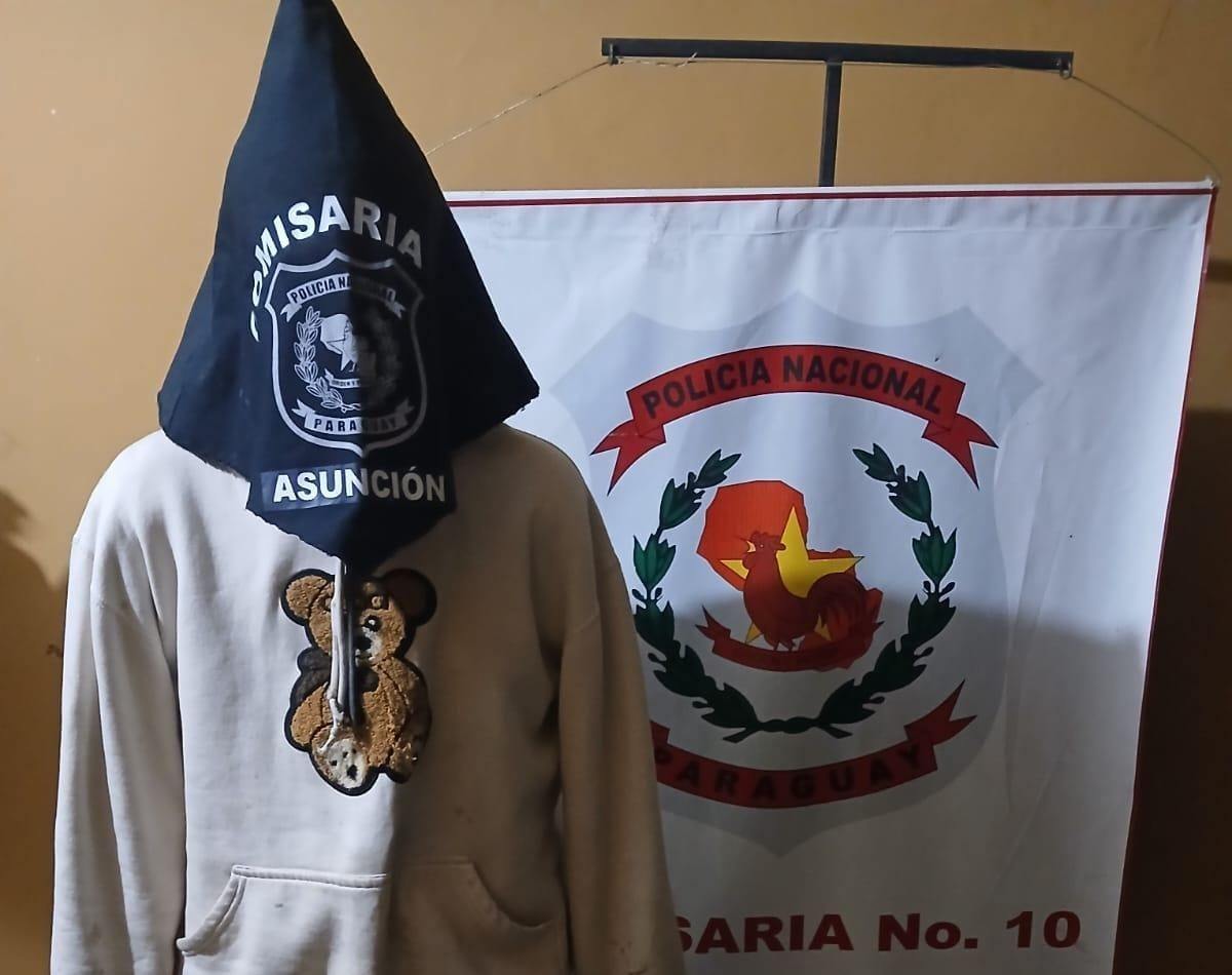 Aprehenden a dos personas en Asunción por presunto robo Aprehenden a dos personas en Asunción por presunto robo