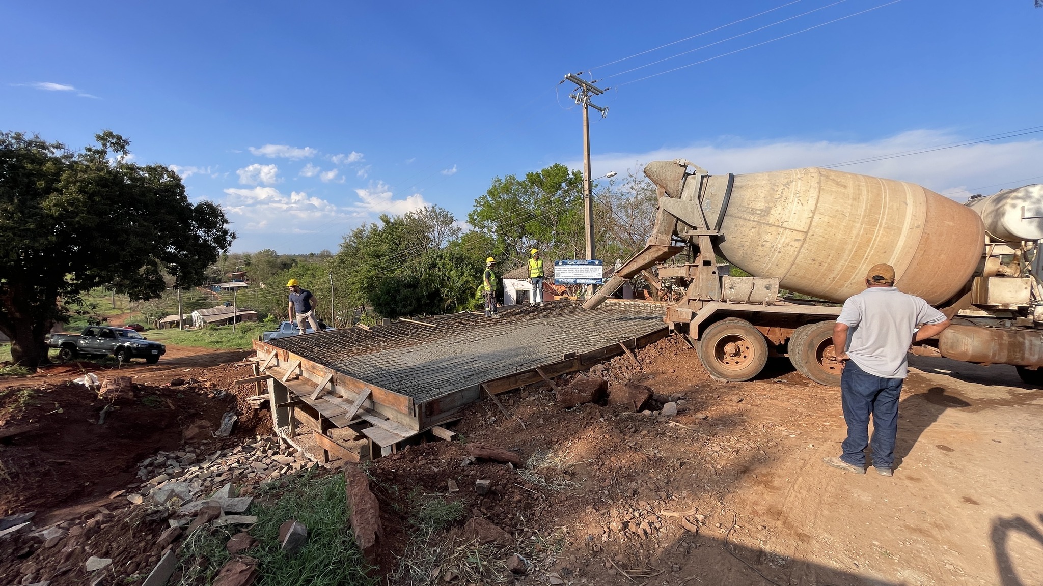 PJC: Construcción de puente mejora acceso y calidad de vida en barrio