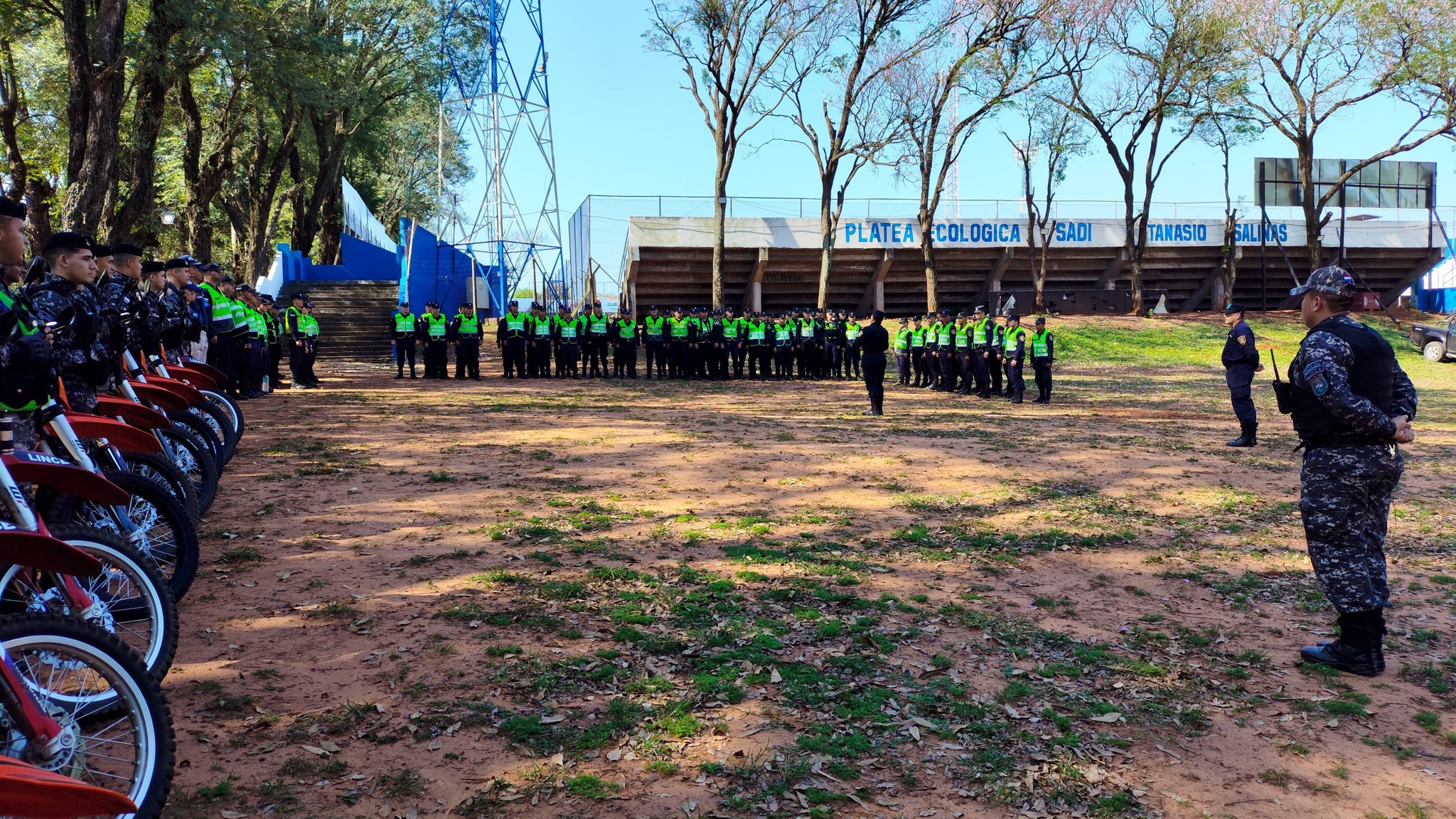 Formación y Distribución Policial para Encuentro Deportivo en Itauguá