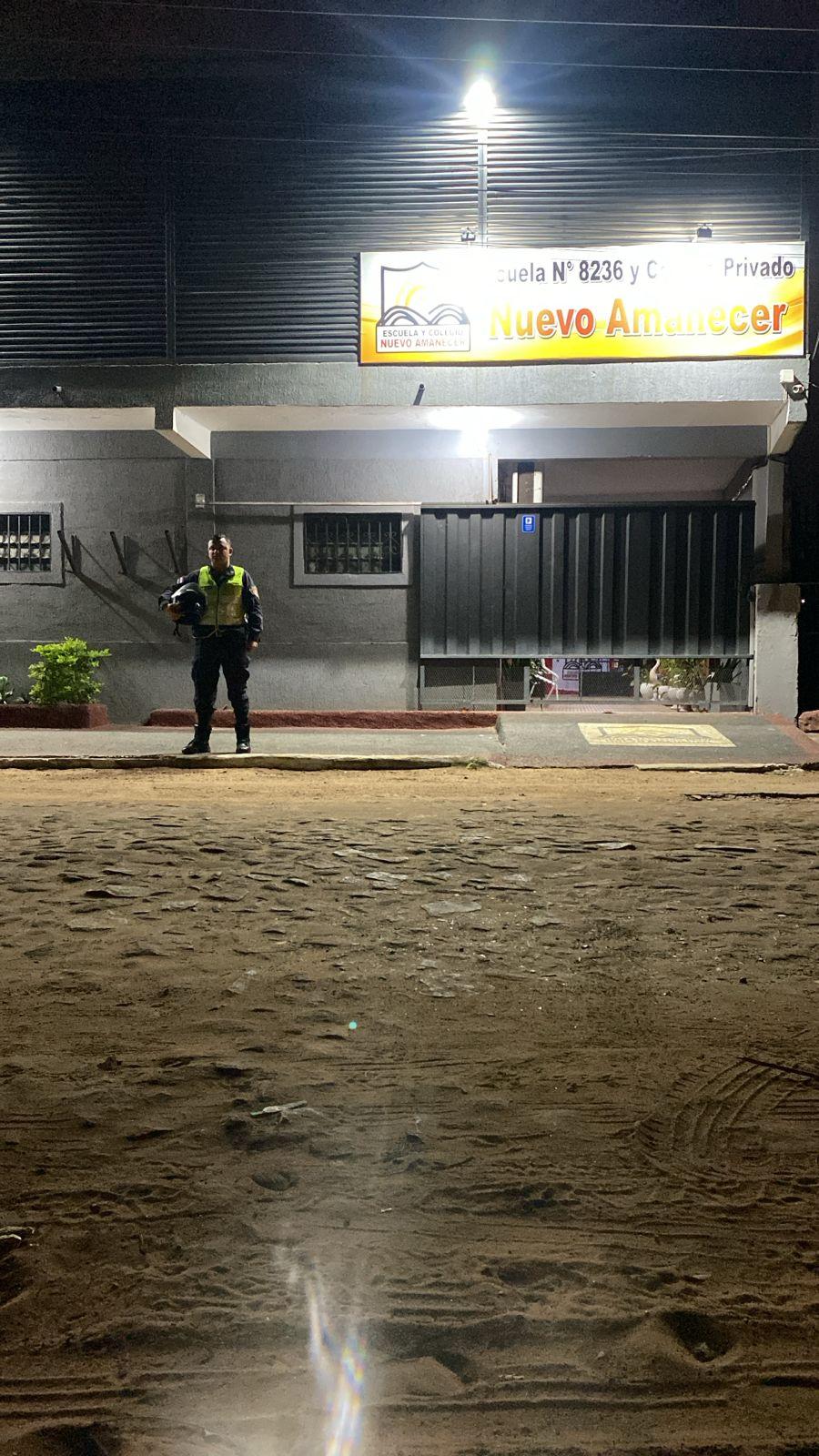 Policía Nacional: Comprometidos a Proteger y Servir Centros Educativos