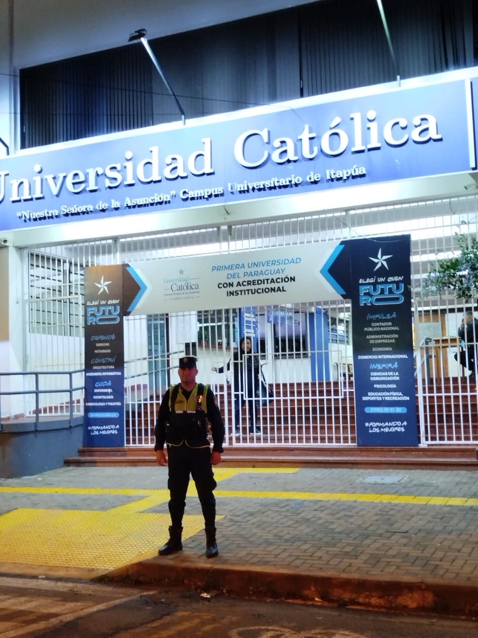 Cobertura integral de seguridad asegura tranquilidad en instituciones educativas.
