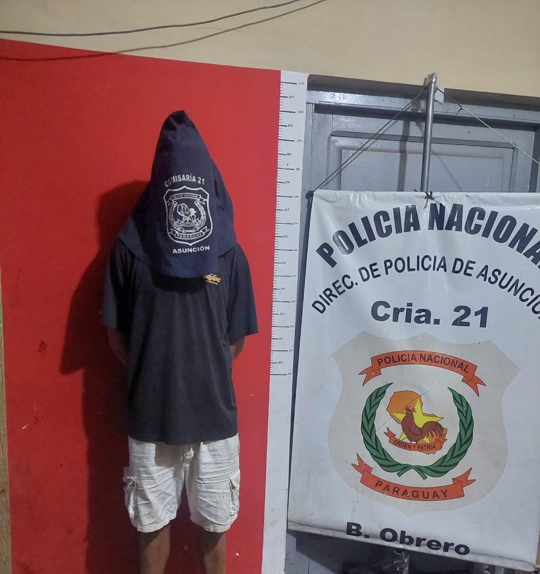 Asunción: Policía Nacional detiene a joven por tentativa de hurto.