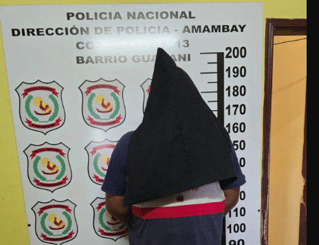 Hombre se presenta ante las autoridades después de 14 años como fugitivo por homicidio en Pedro Juan Caballero. Hombre se presenta ante las autoridades después de 14 años como fugitivo por homicidio en Pedro Juan Caballero.