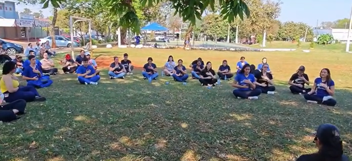 La UCP impulsa el bienestar a través de una sesión de yoga y danza en Pedro Juan Caballero.