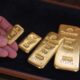 La nueva fiebre del oro se hace cargo de los inversores: «He estado comprando durante cuatro años» | Economía