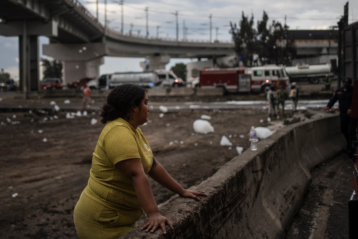 Los vecinos de los heridos en Iztapalapa: «Ella ha quemado en el 90% del cuerpo, pero logró salvar al bebé»