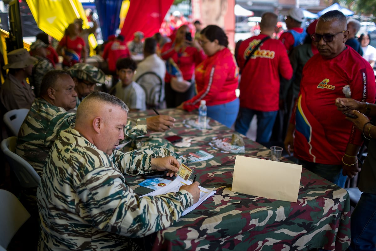 Maduro llama movilización contra la agresión de los Estados Unidos Maduro llama movilización contra la agresión de los Estados Unidos
