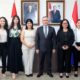 Cinco mujeres paraguayas reciben becas para estudiar maestrías en Turquía.