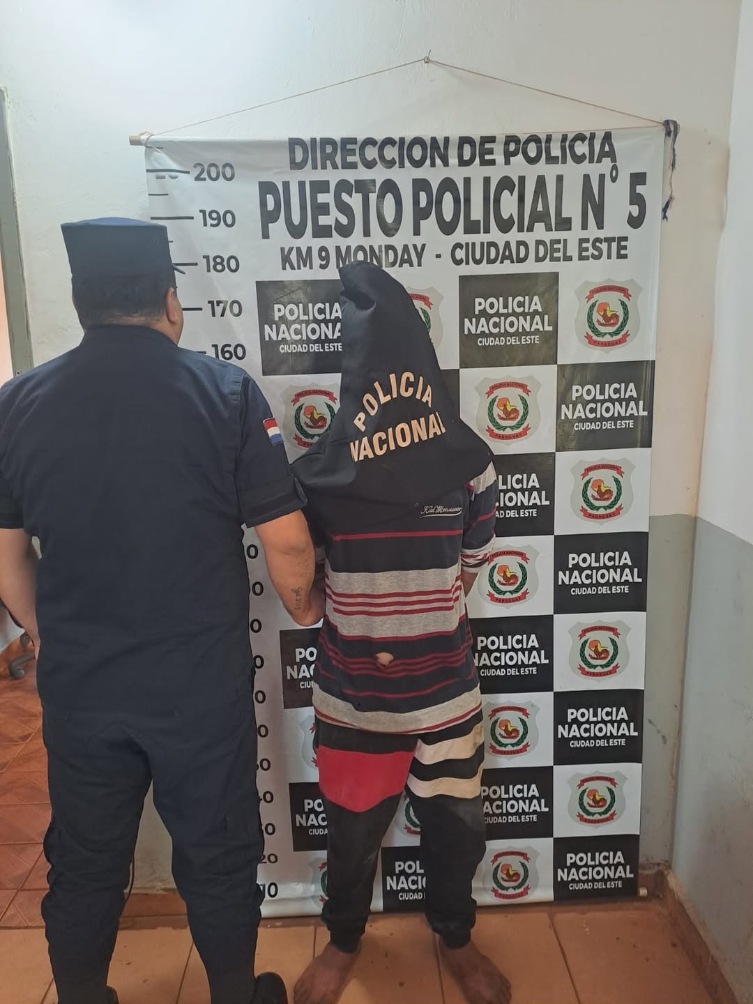 Hombre con machete arrestado por hurto agravado en escuela