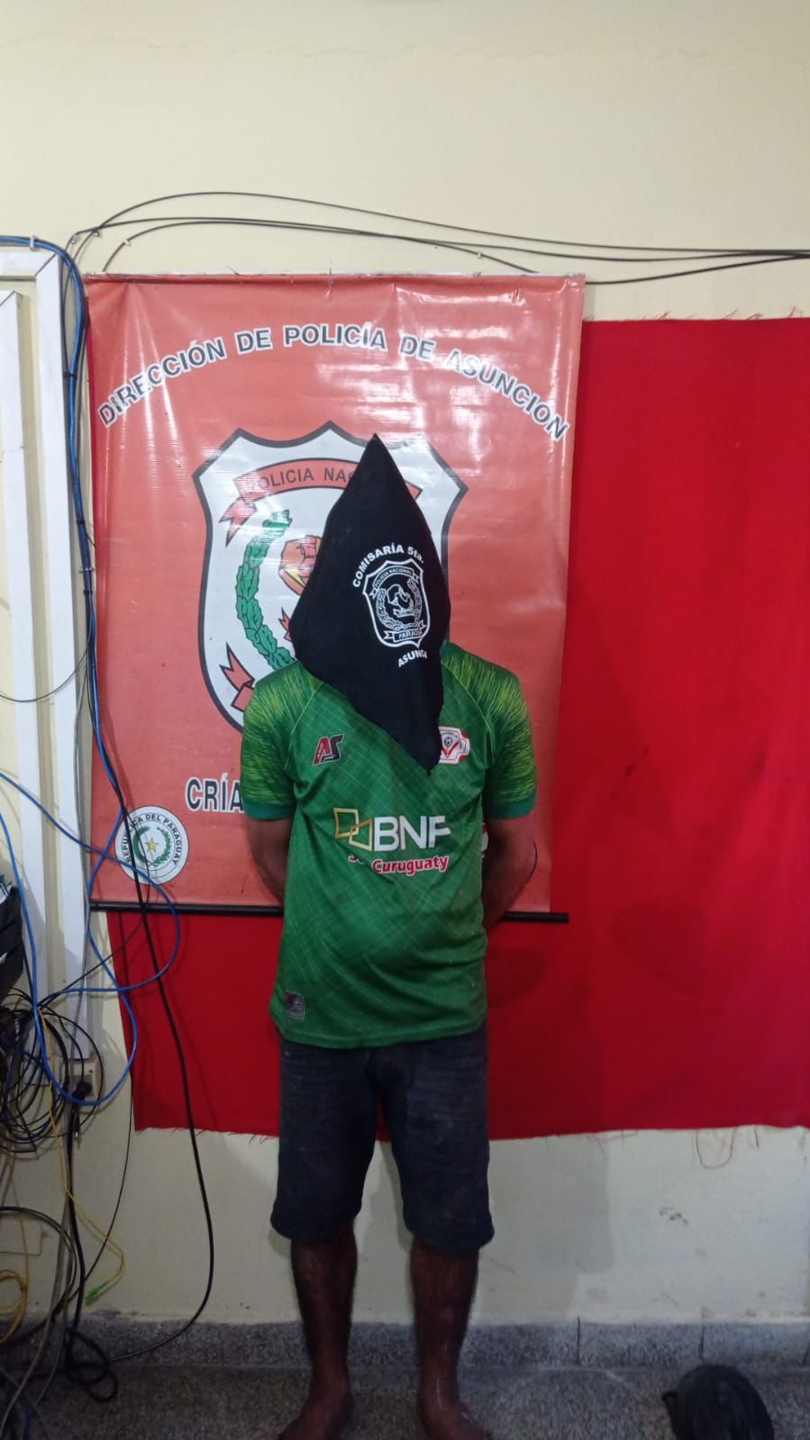 Aprehenden a dos hombres por presunto hurto agravado en Asunción.