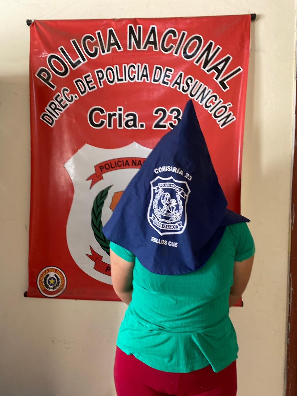 Detienen en Asunción a mujer buscada por estafa económica.