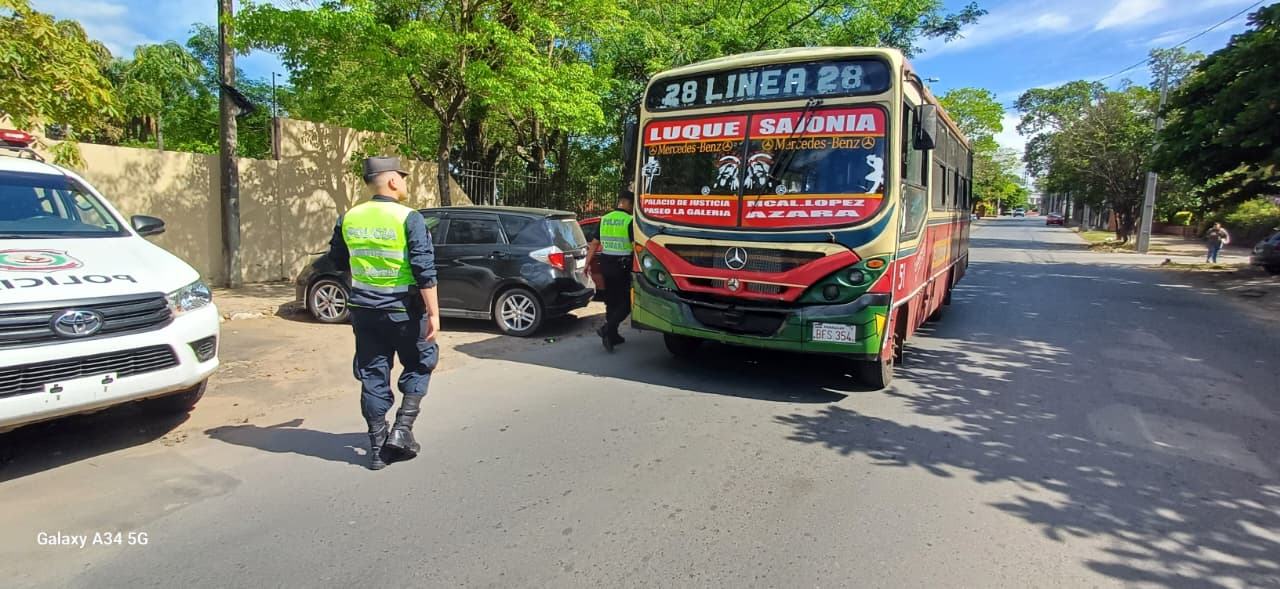 Operativo policial estratégico en transporte público del Dpto. Central Operativo policial estratégico en transporte público del Dpto. Central