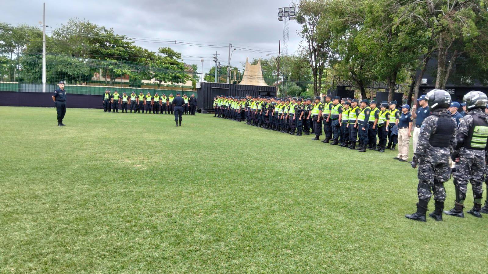 Formación y Distribución Policial para Encuentro Deportivo Libertad vs. Sportivo Ameliano Formación y Distribución Policial para Encuentro Deportivo Libertad vs. Sportivo Ameliano