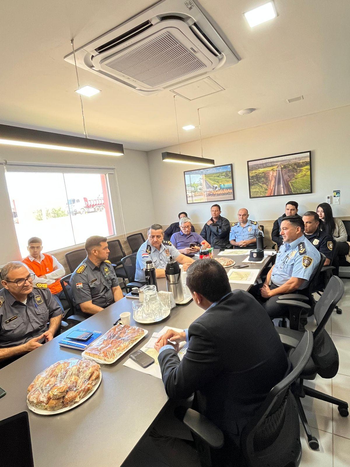 Reunión de coordinación para operativo Caacupé 2025, seguridad garantizada Reunión de coordinación para operativo Caacupé 2025, seguridad garantizada