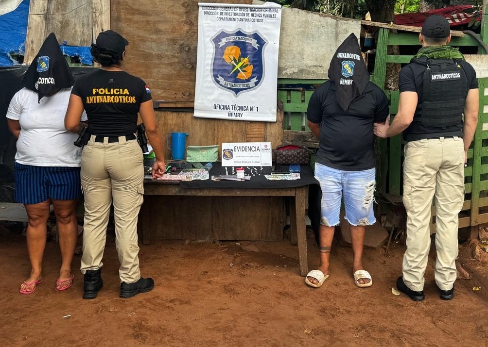 Allanamiento en Ypané: Detenciones e incautación de estupefacientes importantes. Allanamiento en Ypané: Detenciones e incautación de estupefacientes importantes.