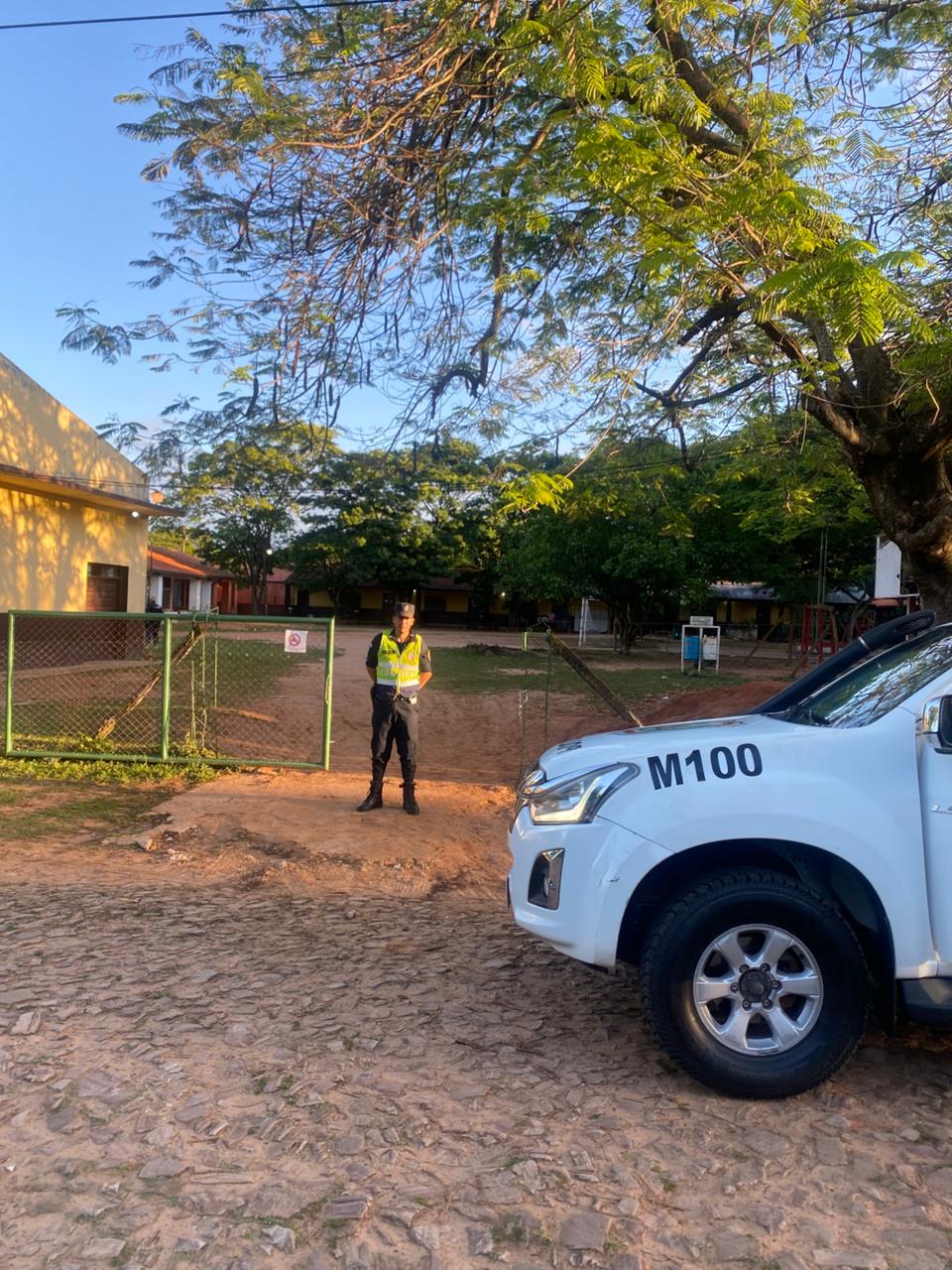 Seguridad Escolar: Protección Policial durante Entradas en Instituciones Educativas Seguridad Escolar: Protección Policial durante Entradas en Instituciones Educativas