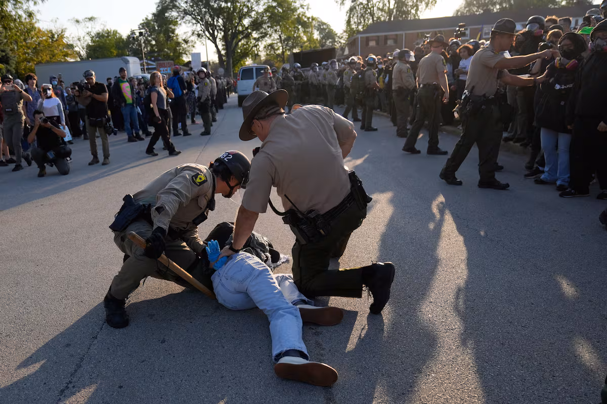Chicago, convertida en «zona de guerra» por el terror migratorio | Inmigración en los Estados Unidos