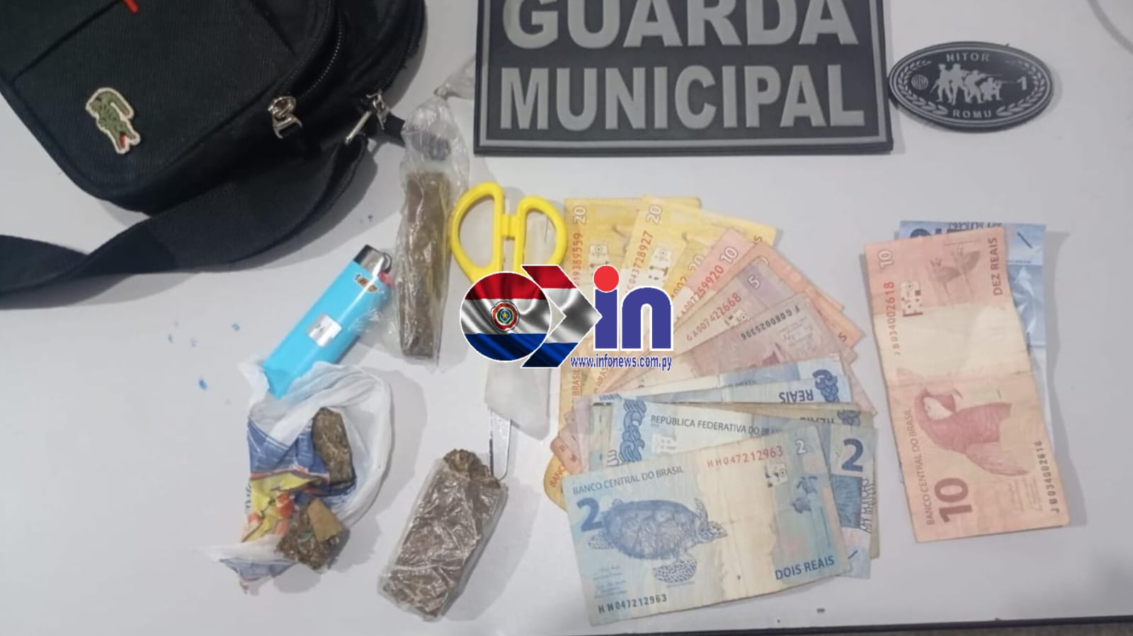 GCMFron detiene a un adolescente por venta de drogas en una plaza de Ponta Porã. GCMFron detiene a un adolescente por venta de drogas en una plaza de Ponta Porã.
