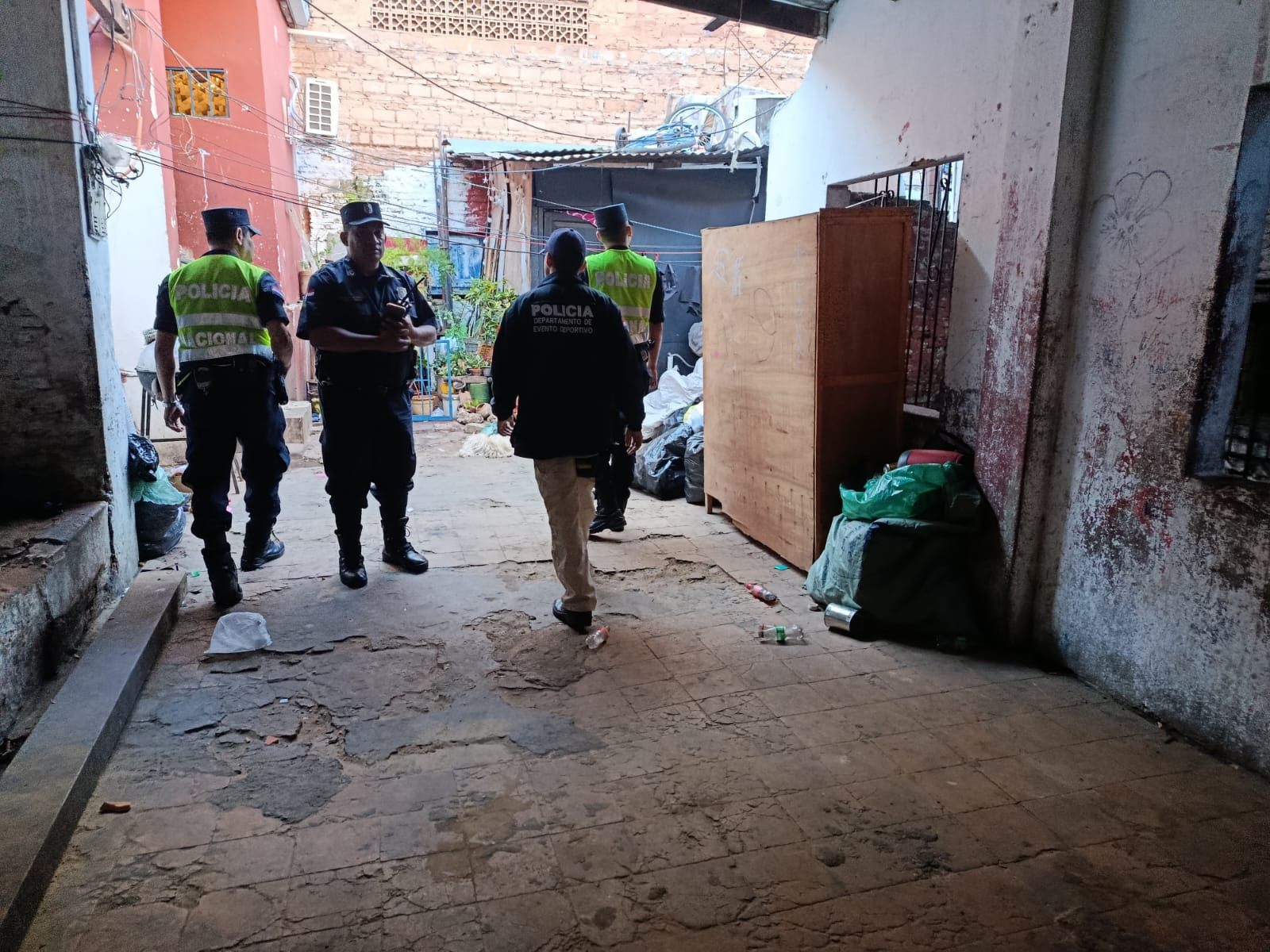 Operativo incursión y control en Asunción: seguridad reforzada hoy.