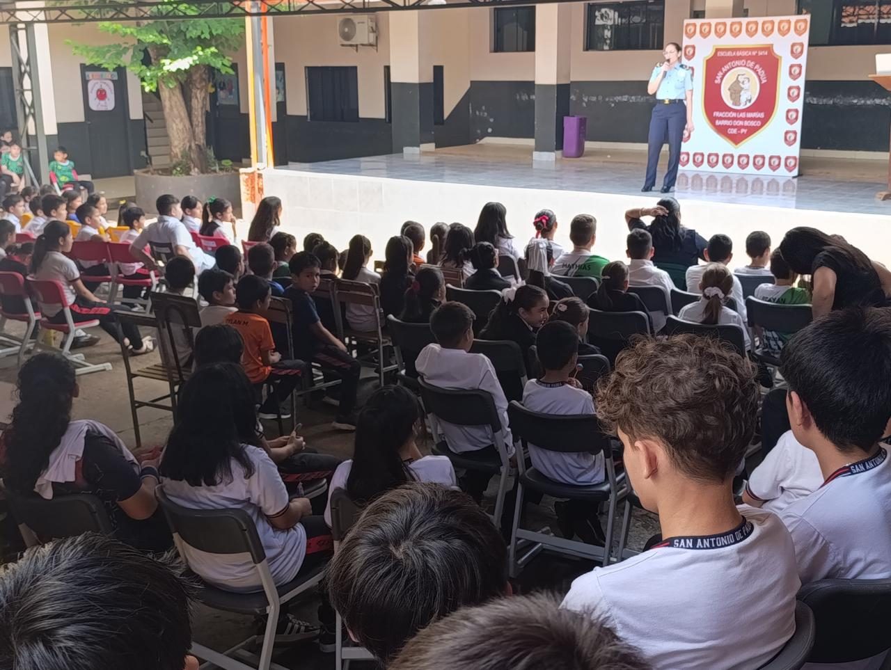 Charlas Preventivas en Colegio San Antonio: Seguridad y Educación Escolar
