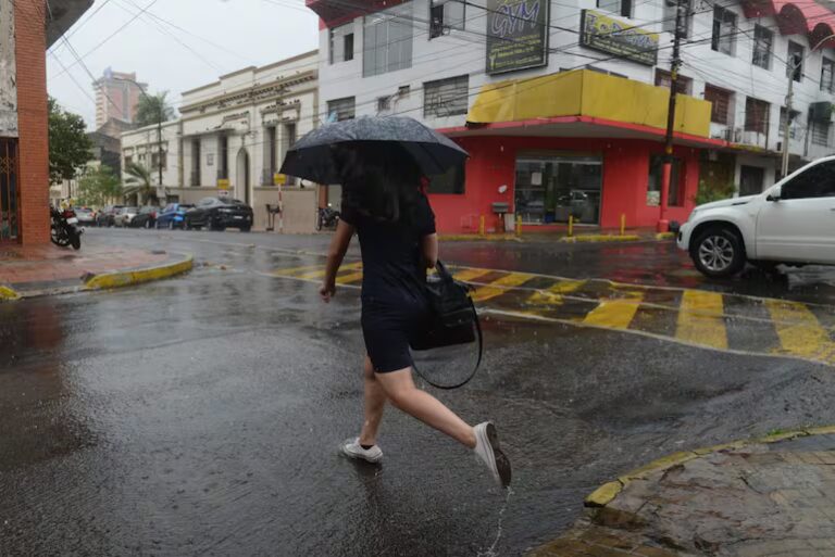 Meteorología anuncia calor intenso antes de la llegada de las lluvias