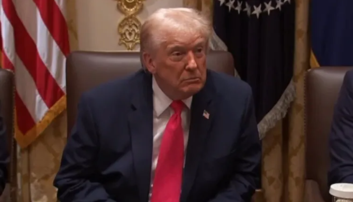 Donald Trump ahora amenazó a Colombia por la producción de cocaína: «Está sujeto a ataques»