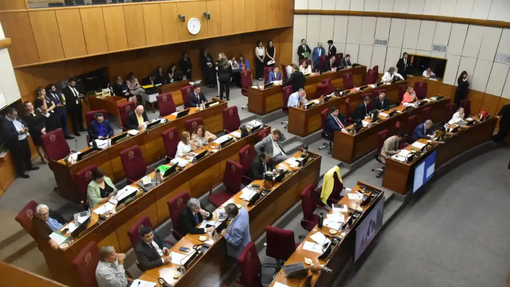 Bachi apela a la conciencia de Peña para declarar feriado el 2 de enero