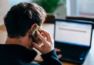 Víctima denuncia estafa tras perder 26 mil reales en supuesta compra de vehículo en PJC