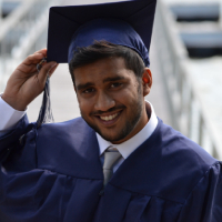 Accidente de tránsito en Pedro Juan Caballero: Un Vehículo Impacta una Columna de la ANDE
