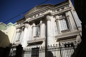 Ni sacrificios de niños ni rituales de brujería: el Gobierno defiende la memoria del templo masónico asaltado por tropas franquistas en el 36 | Noticias de Madrid